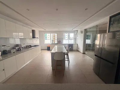 Luxury 4bedrooms Mansionette with a BQ — Ikoyi, Lagos