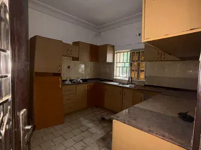 6 Bedroom Detached House with BQ — Wuse, Zone, Wuse, Abuja