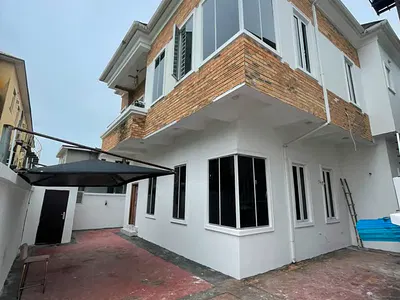 Well Renovated Specious 5bedroom Fully Detached Duplex & BQ — Lekki, Lagos