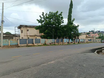 1700SQM of Land with 5 Bedroom Detached House with Boys' Quarters — Ibadan, Oyo