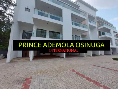 Luxury 4 Bedroom Terrace House, BQ, Pool, Gym, 3 Car Park Spaces Etc — Ikoyi, Lagos