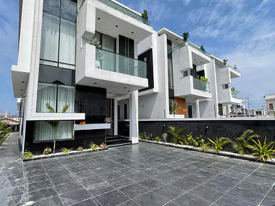 5 Bedroom Fully Detached Duplex with Excellent Features — Lekki, Lagos