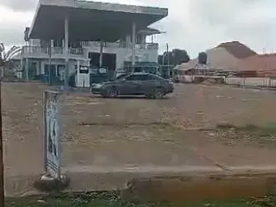 Filling Station with Shopping Complex — Along Old Garage to Ota Efun, Osogbo, Osun