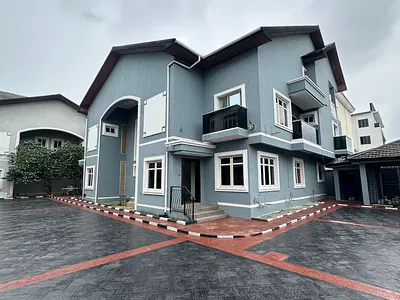 Newly Renovated Spacious 4 Bedroom Duplex with BQ — Oniru, Victoria Island (VI), Lagos