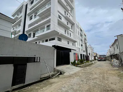 Tastefully Finished 3 Bedroom Apartment with En-Suite Bedrooms — Lekki, Lagos