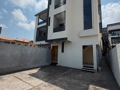 3 Units of 3 Bedroom Apartment Very Suitable for Investment in Lekki — Lekki, Lagos