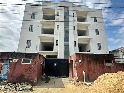 1 Bedroom Apartment with Elevator — Lekki Phase 1, Lekki, Lagos