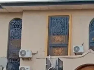 Functional 25 Room Hotel on 1000SQM Om 3 Floors — By Alausa Ikeja, Agidingbi, Ikeja, Lagos