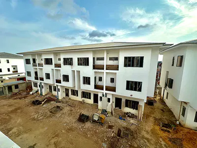 New Middle Unit 4-Bedroom Terraced House with BQ — Ikeja, Lagos