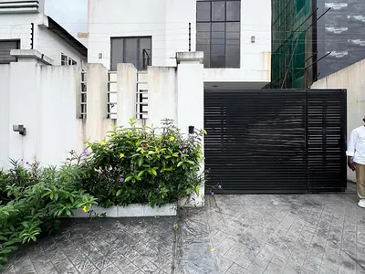 Luxury 5bedrooms Fully Detached Duplex with BQ and Swimming Pool — Lekki, Lagos