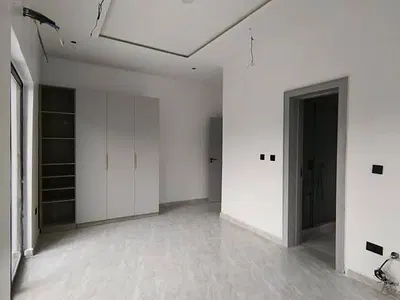 Brand New Luxury 2 Bedroom Apartments with Elevator, Gym — Lekki, Lagos