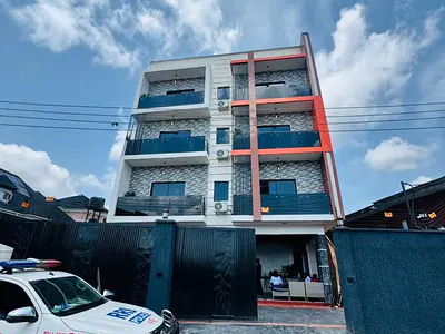 Luxury Studio Apartment Ideal for Airbnb — Surulere, Lagos
