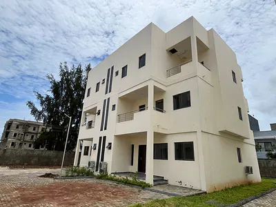 4 Bedroom Semi-Detached Duplex with BQ — Beach Resort Estates, Osapa, Lekki, Lagos