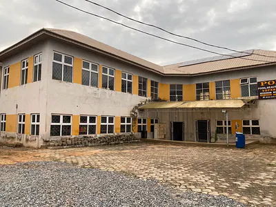 Commercial Space with Office Facilities — Olakunle Traffic Lights, Akala Express, Ibadan, Oyo