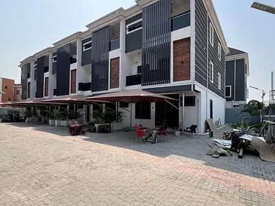 Luxury 4 Bedroom Terrance Duplex with a Pool, Gym, BQ — Lekki, Lagos