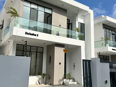 4 Bedroom Detached Duplex with Pool & BQ — Ajah, Lagos