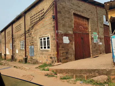 Warehouse in 4938SQM of Land — Orita, Challenge, Ibadan, Oyo