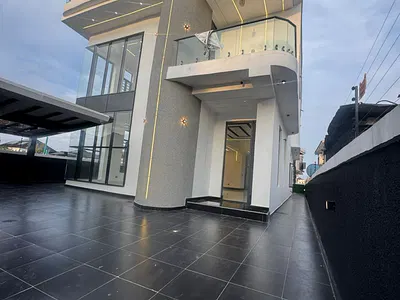 5 Bedroom Detached Duplex with Swimming Pool — Ajah, Lagos