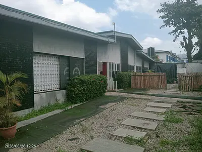 1178SQM of Land with 6 Bedroom Detached Bungalow with BQ — Ibadan, Oyo