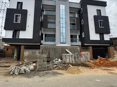 Executive 3 Bedroom Flat with a BQ and Study Room — Gbagada, Lagos