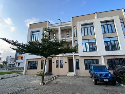 4 Bedroom — Lekki, Lagos