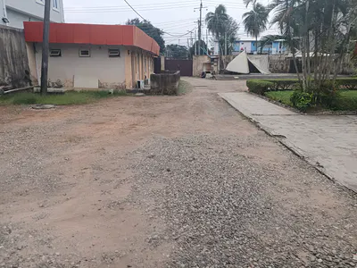 10 Rooms Detached Bungalow on 1000SQM of Land — Ikeja, Lagos