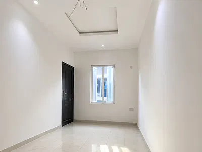 Spacious and Standard Mini Flat Is Available — Off Pedro, Bariga, Shomolu, Lagos