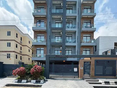 2 Bedroom House Furnish & Pool & Gym — Lekki, Lagos