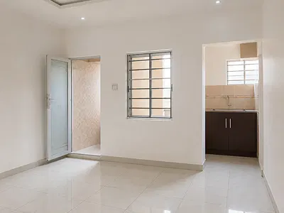 Spacious Room and Self-Contain Apartments — Off Pedro Road, Shomolu, Lagos