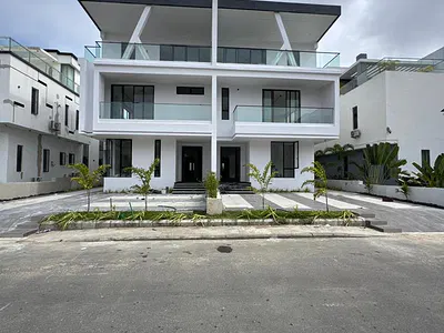 Executive 7 Bedroom Semi-Detached Duplex in an Estate — Executive 7 Bedroom Semi-Detached Duplex in an Estate, Ikate, Lekki, Lagos