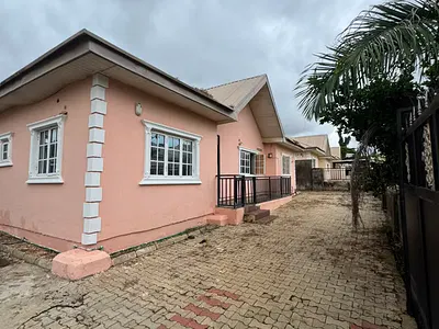 A Very Nice 3 Bedroom Detached Bungalow with BQ on Tarred Road. — Galadimawa, Abuja