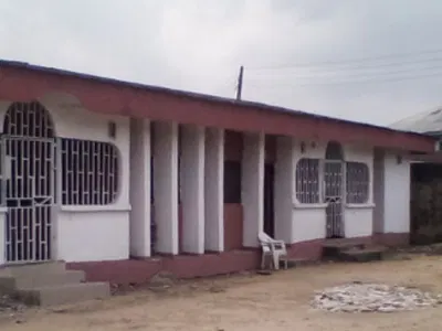 1 Bedroom Flat with Fenced Compound — 7 Onwunkwe Close Off Station Road, Elelenwo, Port Harcourt, Rivers