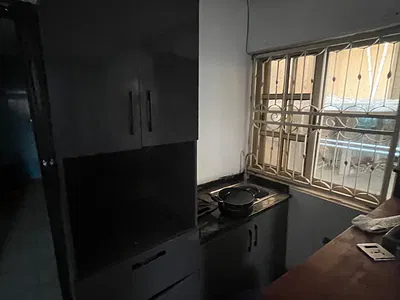 Big Self Contain — Off Omorinre Johnson, Lekki Phase 1, Lekki, Lagos