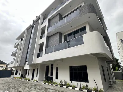 Exquisite Luxury Spacious 3 Bedroom Apartment with BQ with Elevator — Lekki Phase 1, Lekki, Lagos