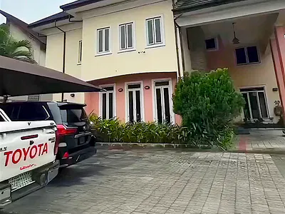 Executive 4 Bedrooms Duplex with a BQ & Gym on 2 Plots — Mummy B Road, Stadium Road, Port Harcourt, Rivers