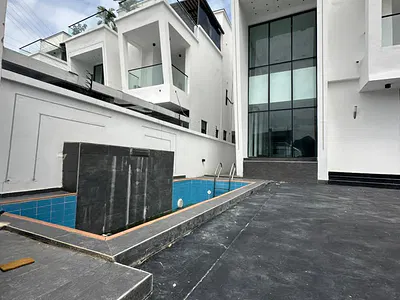 5 Bedroom Fully Detached Duplex with BQ, Swimming Pool, Penthouse Ter — Lekki, Lagos
