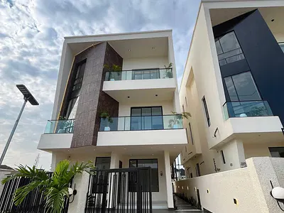 5 Bedroom Detached Duplex — Lekki, Lagos