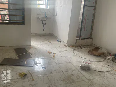 Room Self — Pedro Rd, Shomolu, Lagos