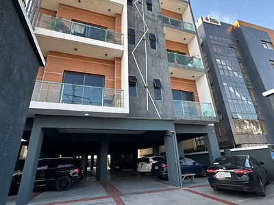 Good Deal : Fully Serviced 2 Bedroom Apartment — Lekki, Lagos