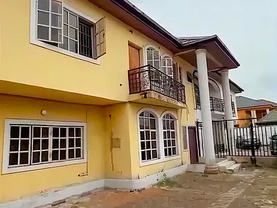 Semi Detached 4 Bedroom Duplex with 2 Units of 3 Bedroom Flats — Port Harcourt, Rivers
