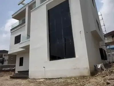 Newly Built 8 Bedroom Detached Duplex with BQ — Asokoro District, Abuja