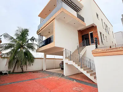 4 Bedroom Detached Duplex — Magodo, Lagos