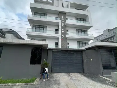 Hot Deal: 2 Bedroom Apartment with Elevator, Gym, and Pool — Lekki, Lagos