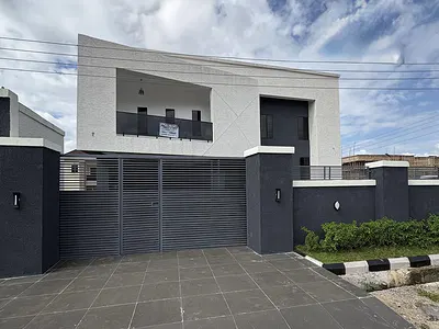 5 Bedroom Detached Duplex with Pool — GRA, Enugu, Enugu