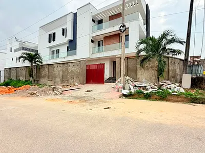 Magnificent 5 Bedroom Detached Duplex with BQ — Ogudu, Lagos