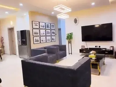Luxurious 3 Bedroom En-Suite Furnished with BQ — Jahi Gilmor, Jahi, Abuja