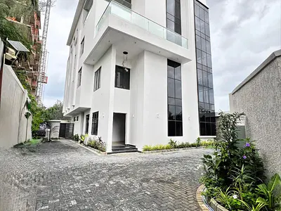 6 Bedroom Fully Detached Luxury Duplex — Ikoyi, Lagos