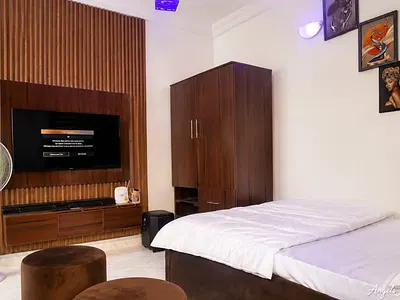Comfy Studio Apartment with 24 Hours Electricity and Serene Environment — Yaba, Lagos