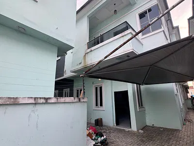 Well Maintained, Four (4) Bedrooms Semi Detached Duplex — Chevron Alternative, Lekki, Lagos