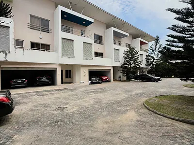 4 Bedroom Maisonette with BQ, Gym & Pool — Ikate, Lekki, Lagos